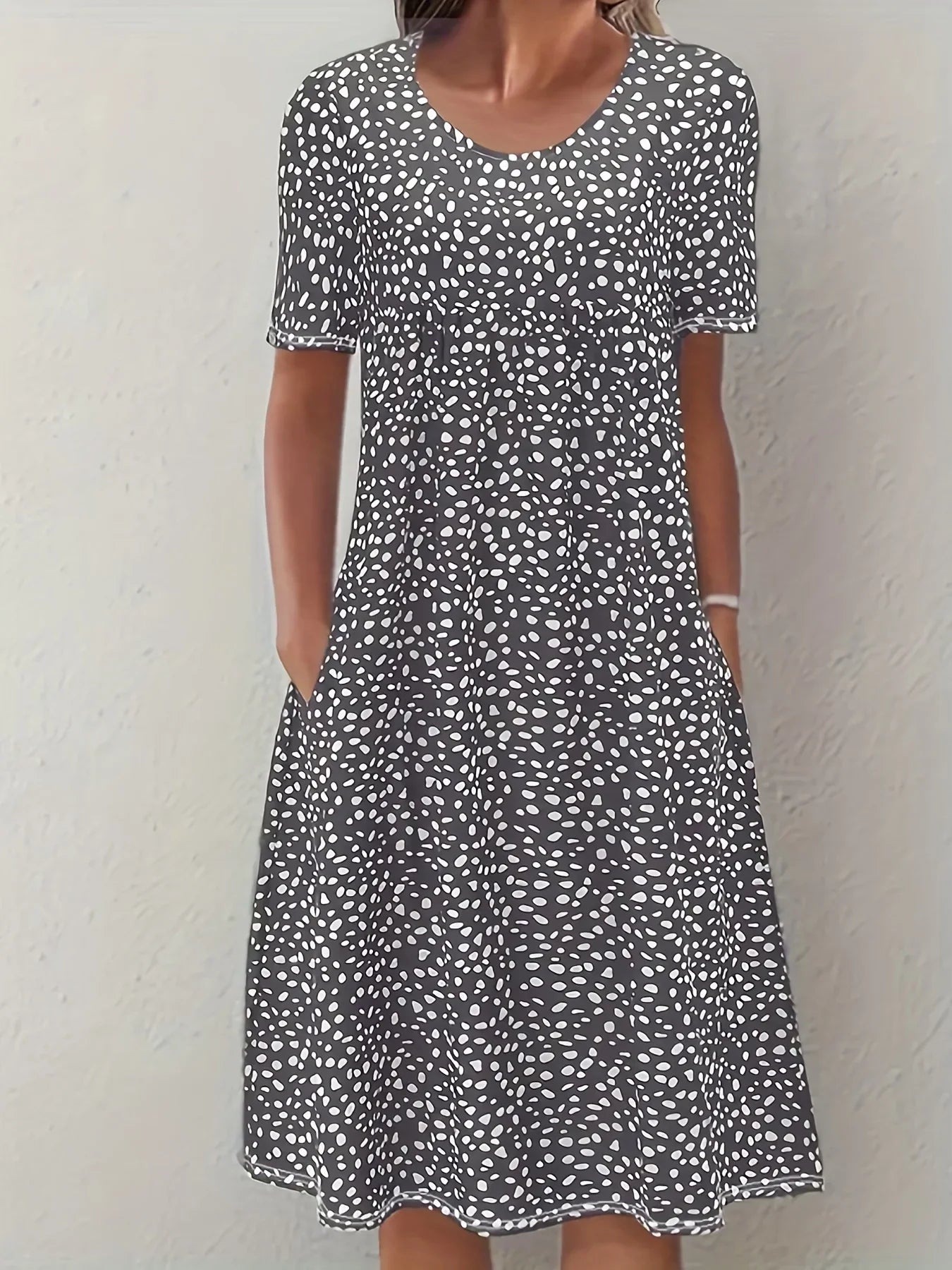 Sofia™ | Blød Blomsterkjole i Tidløst Snit