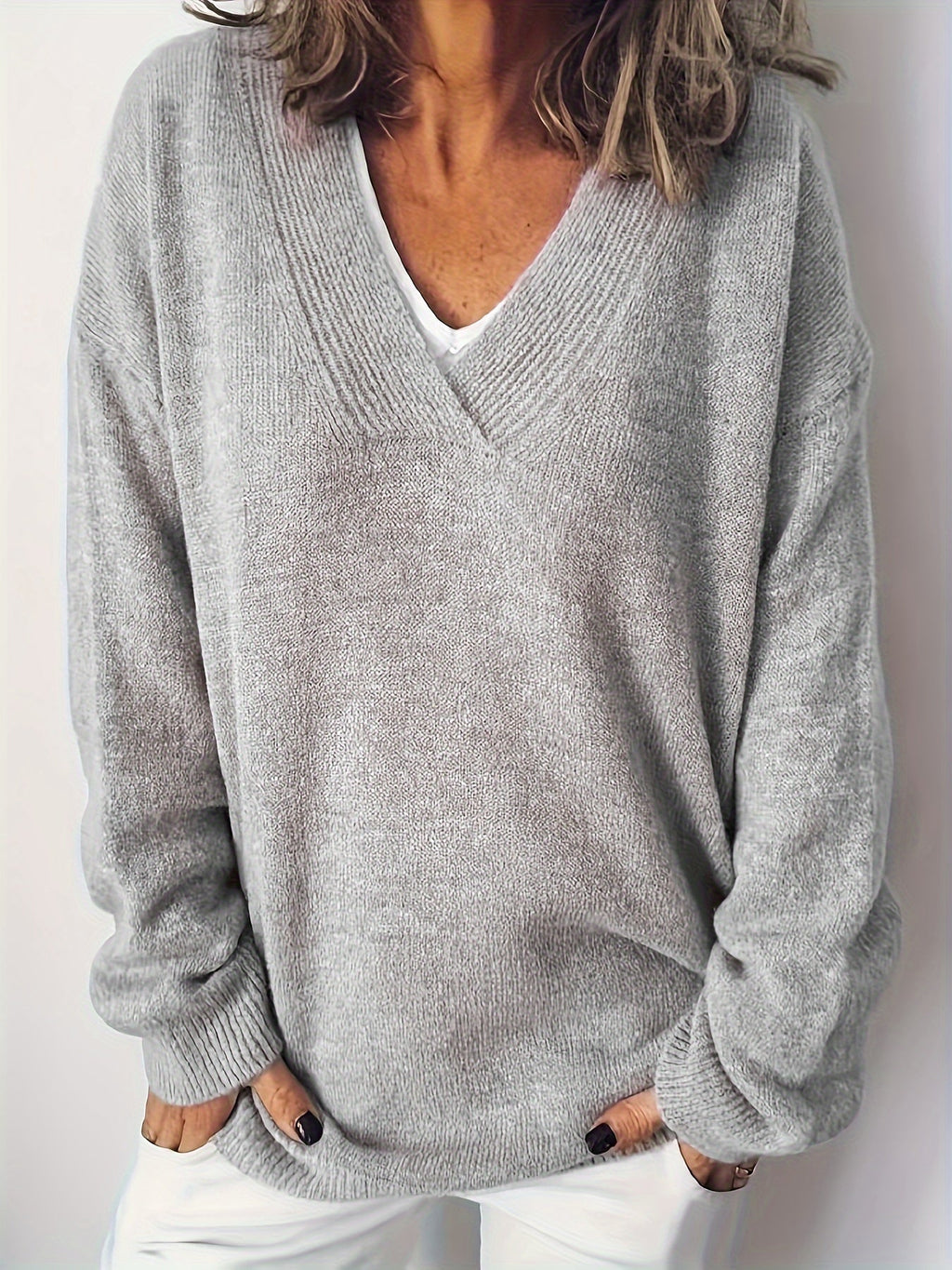 Sofia™ | Blød og Tidløs V-Hals Sweater